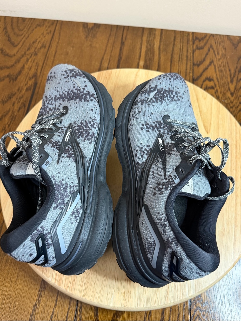 Brooks women’s ghost 15 running shoes - Picture 7 of 11